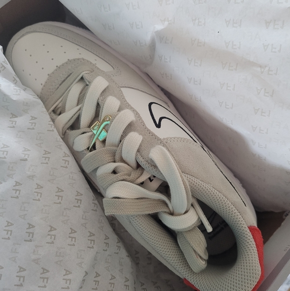 Meet your Posher, Lucinda - Picture 11 of 16